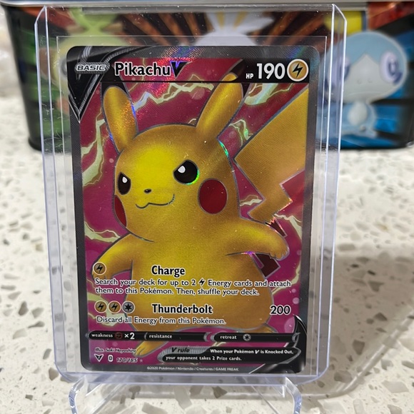 Pokémon pikachu v 170/185 2020 - Picture 1 of 2